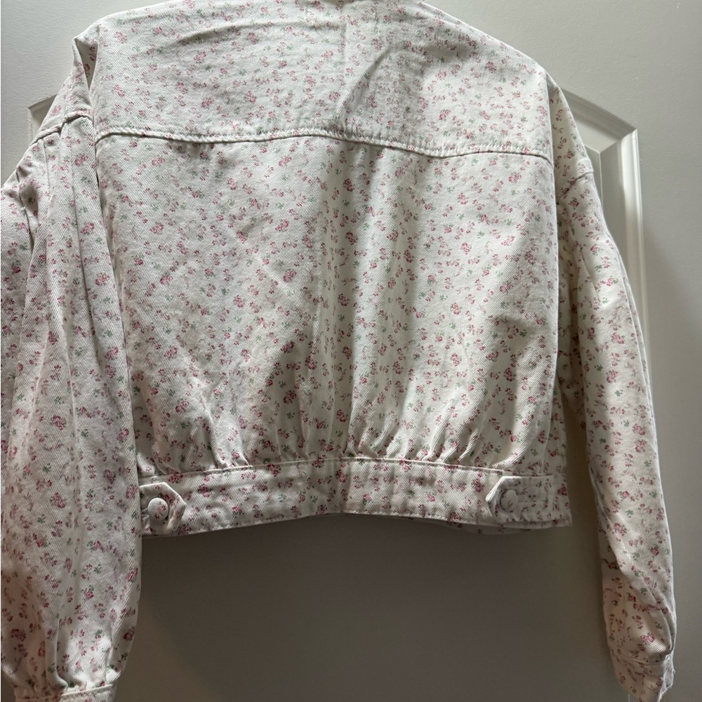Blank NYC Cropped Floral Denim Jacket - Cream with Pink Print - Picture 4 of 10